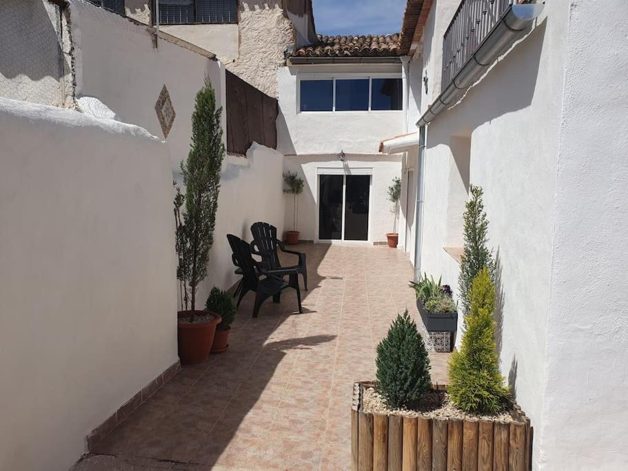 Casa Arriba Village House In Zarra 外观 照片