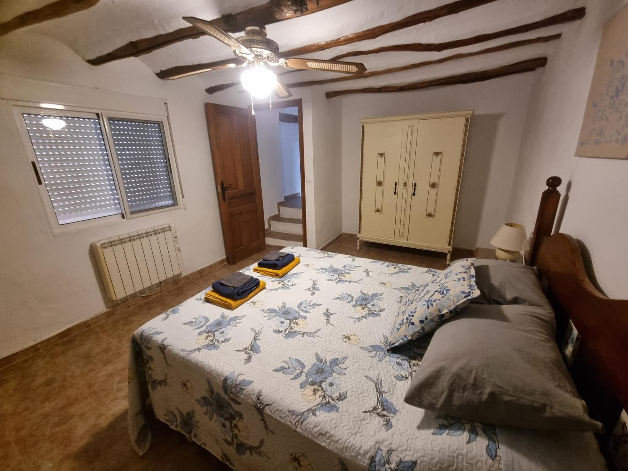 Casa Arriba Village House In Zarra 外观 照片